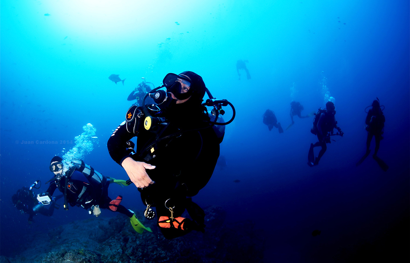 NAUI DEEP DIVING